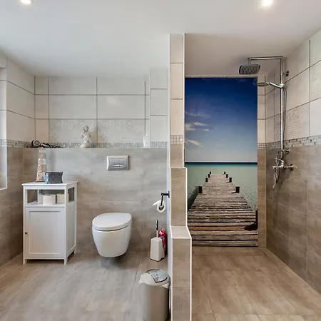 Angela * Neuenkirchen (Schleswig-Holstein)